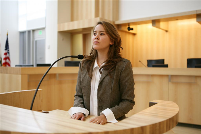 Описание процесса формирования свидетельских показаний в суде